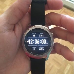 Gear s3 classic great condition